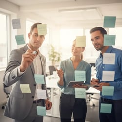 Interim Kaufmännischer Leiter Team bei der Arbeit